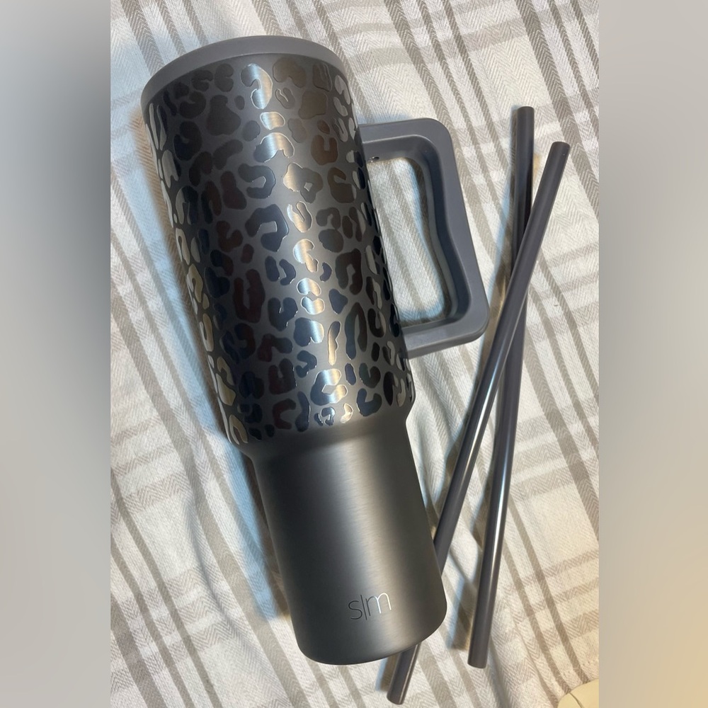GREY LEOPARD 40oz Simple Modern Trek Tumbler